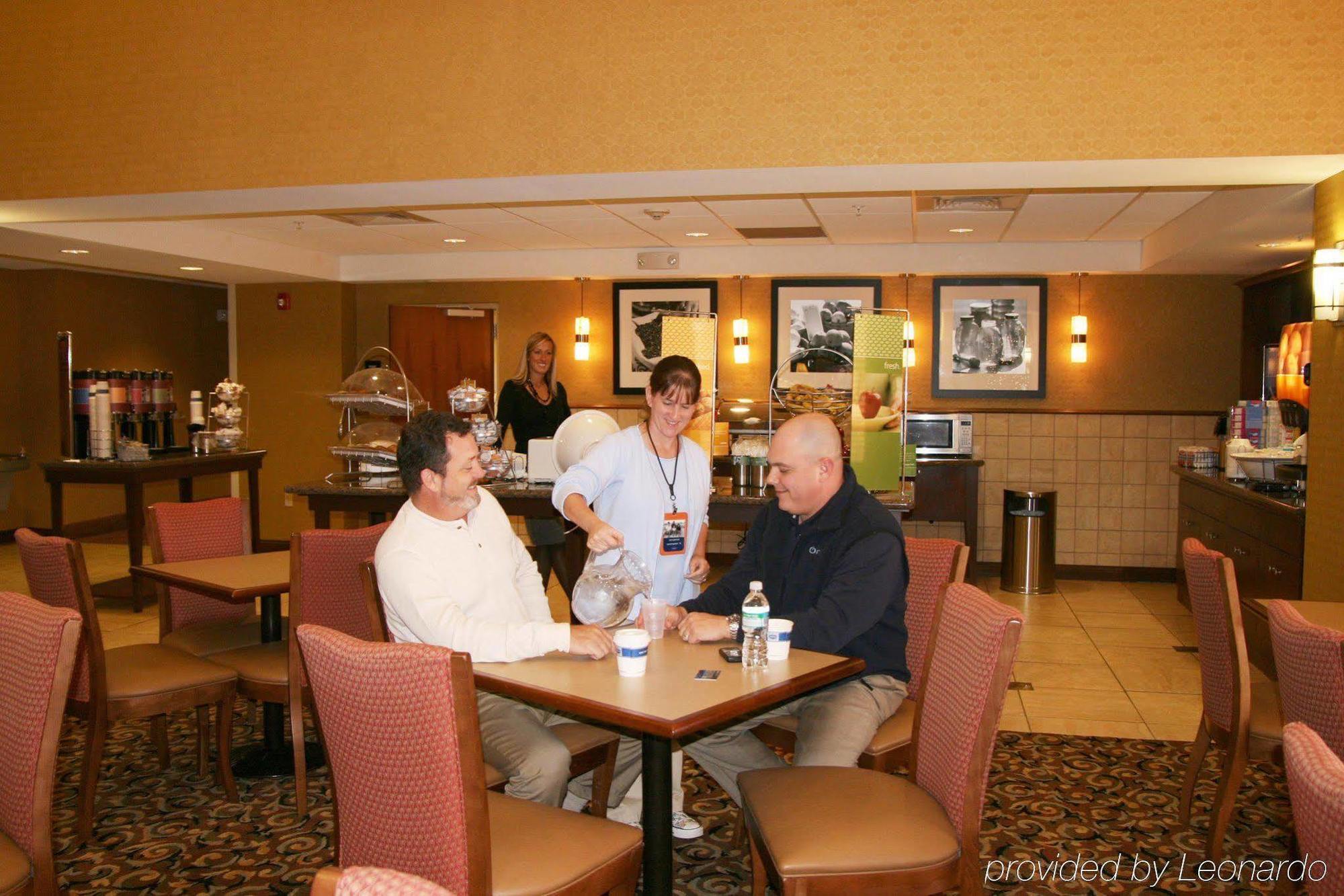 Hampton Inn & Suites Navarre Restaurace fotografie